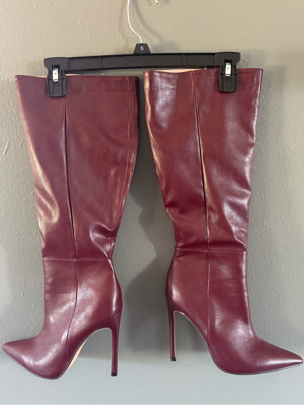 Women's Tall Pointed-Toe kneehigh Stiletto Boots Burgundy size 37 like a size 7